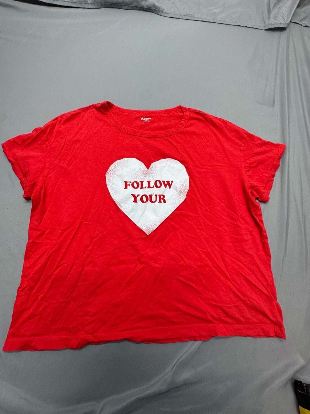Old Navy Follow Your Heart T-Shirt Size XXL Red Graphic